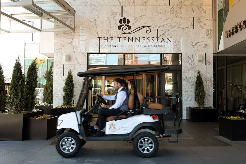 The Tennessean Personal Luxury Hotel 52/57