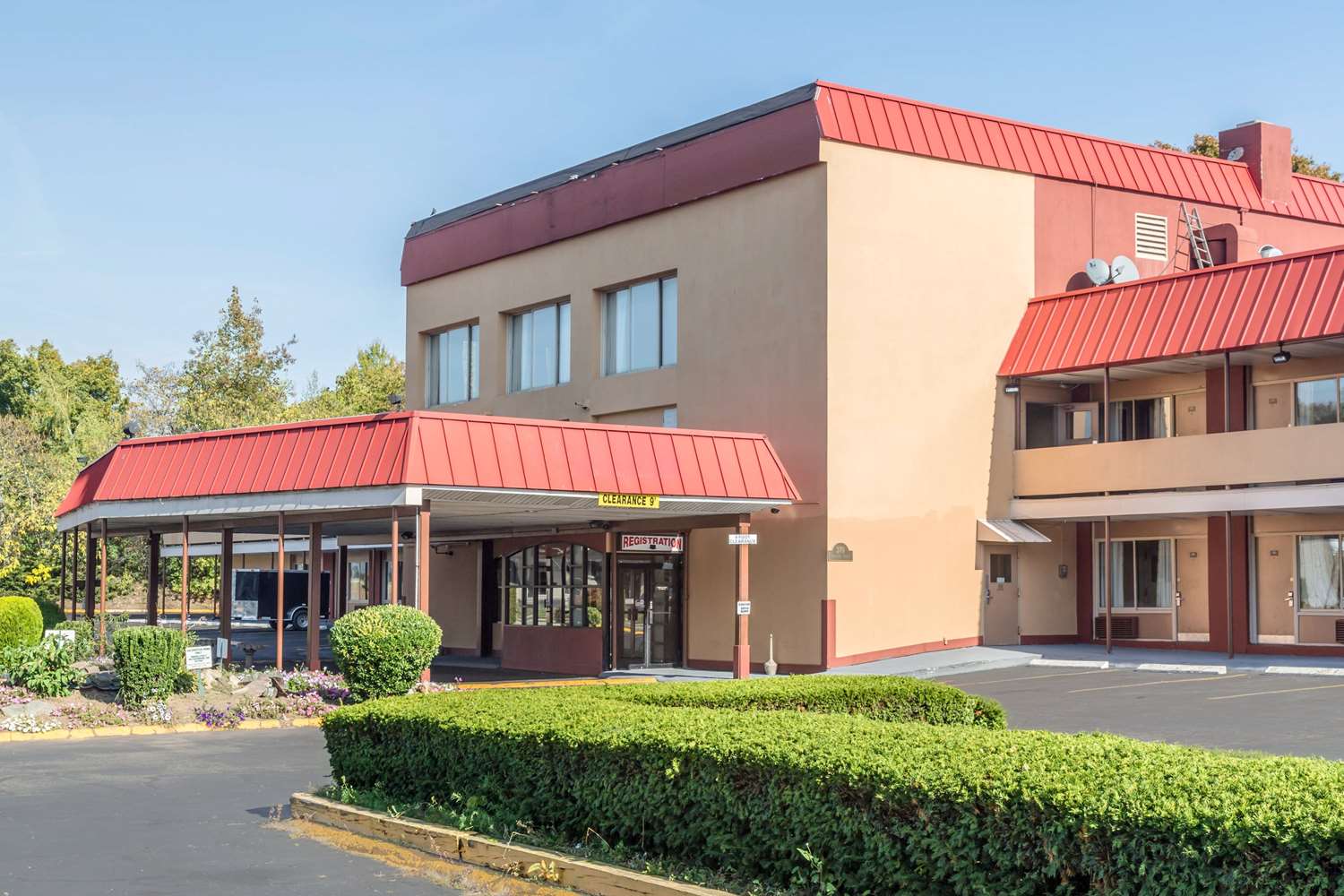 Econo Lodge West Haven 2/38