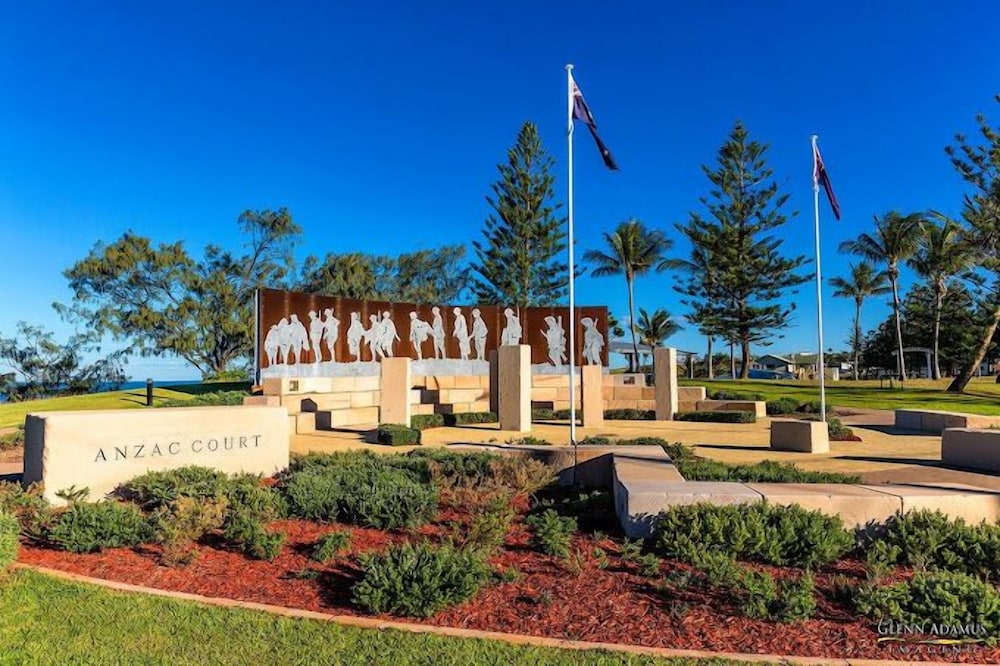 Emu Park Beach Resort 46/63