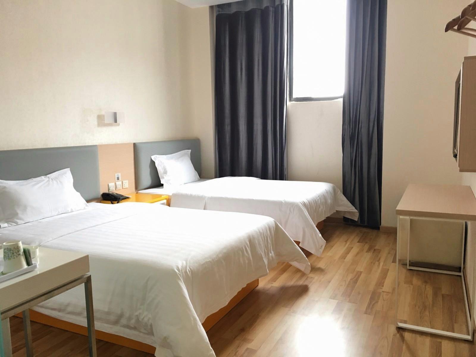 7 Days Inn Santai Zizhou Main Road 8/31