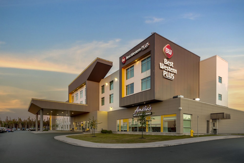 Best Western Plus St. John s Airport Hotel and Suites 1/36