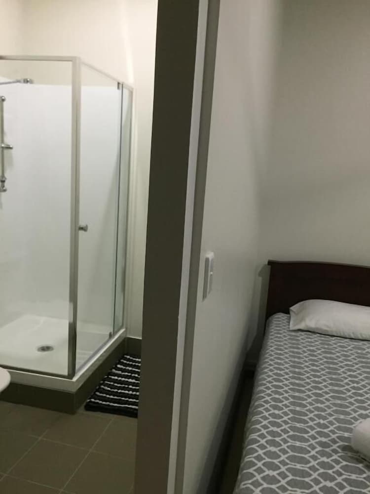 Talofa Inn 46/50