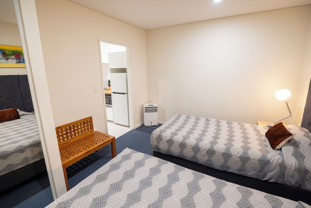 Bunbury Apartment Motel 17/50