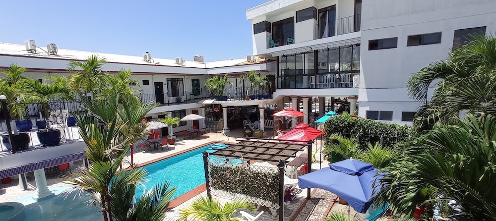 Hotel Las Brisas 27/34