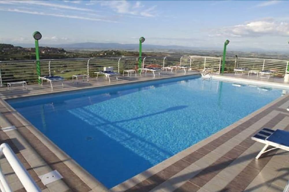 Hotel President 27/43