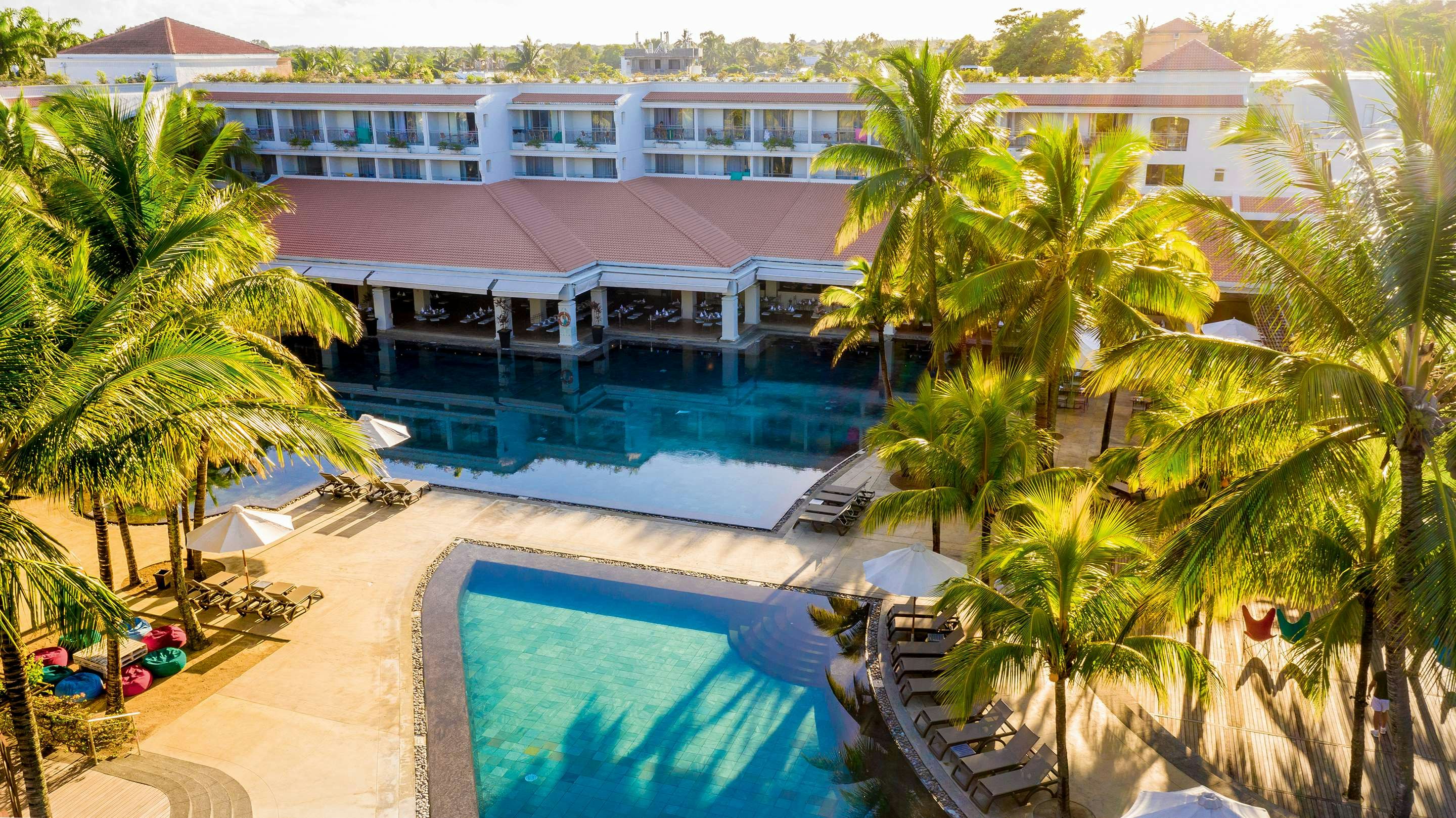 Mauricia Beachcomber Resort Spa in GRAND BAIE