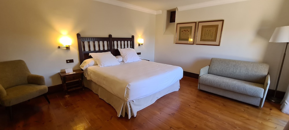 Parador De Gredos 10/49