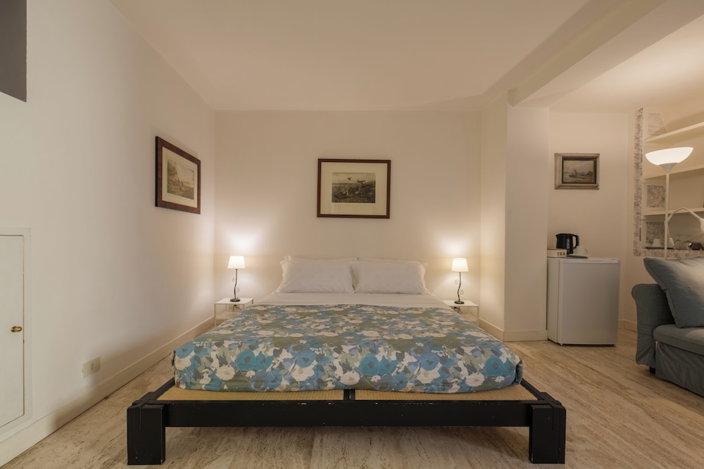 Cristina Rossi Bed and Breakfast 24/50