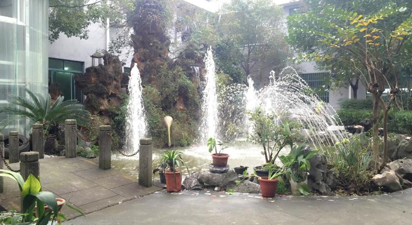 Jinjiang Inn Style (Shanghai Pudong Airport Town) 12/76