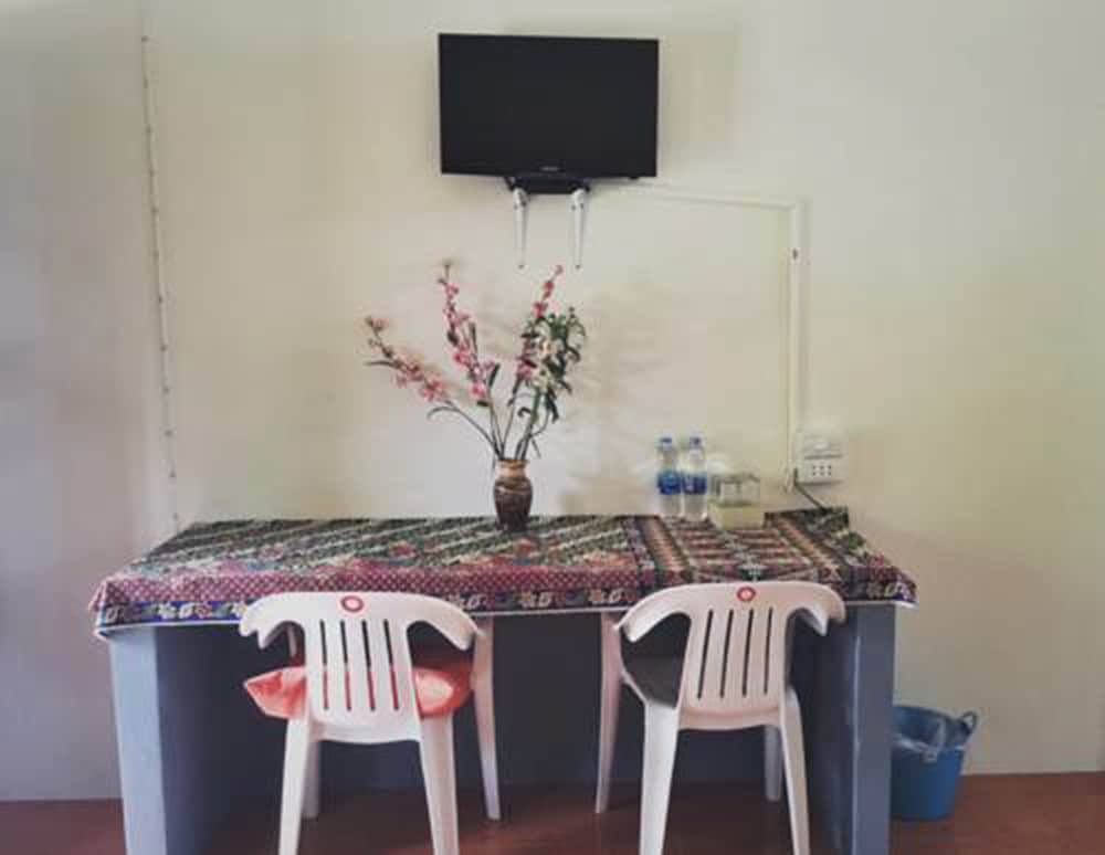Pai Porpeang Guesthouse 35/50