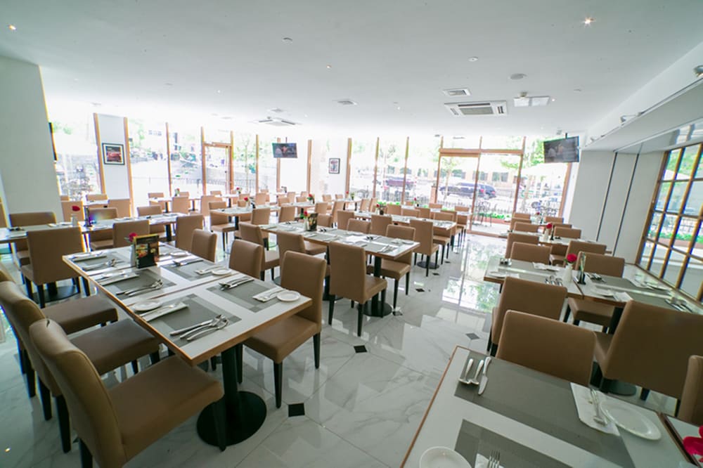 restaurant-cafeteria