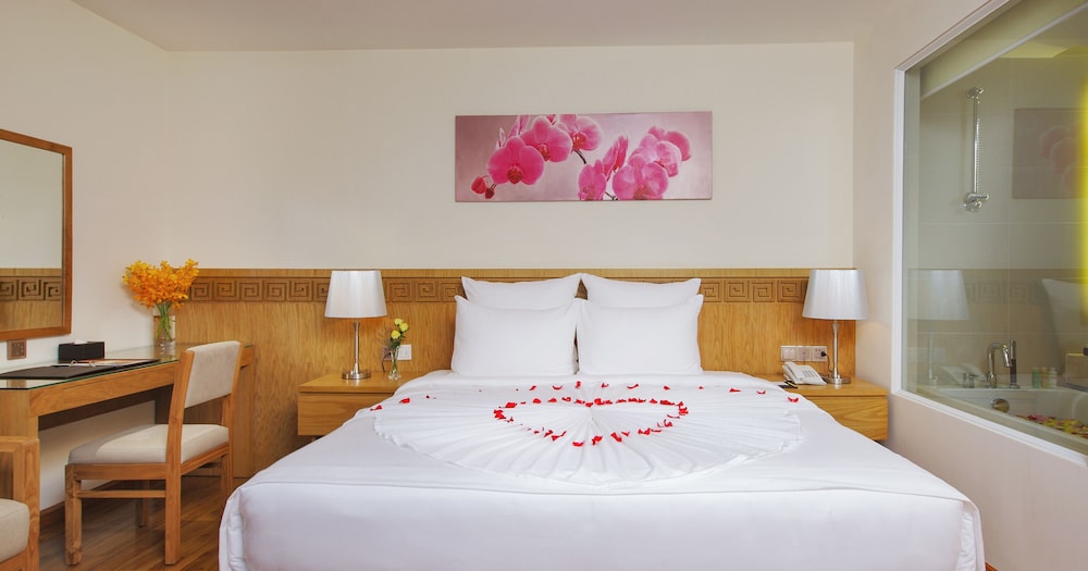 SUPERIOR, DOUBLE BED