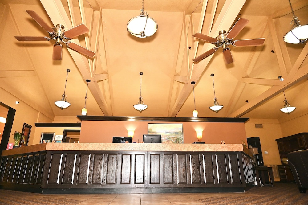 Fortune Inn And Suites Newport 4/50