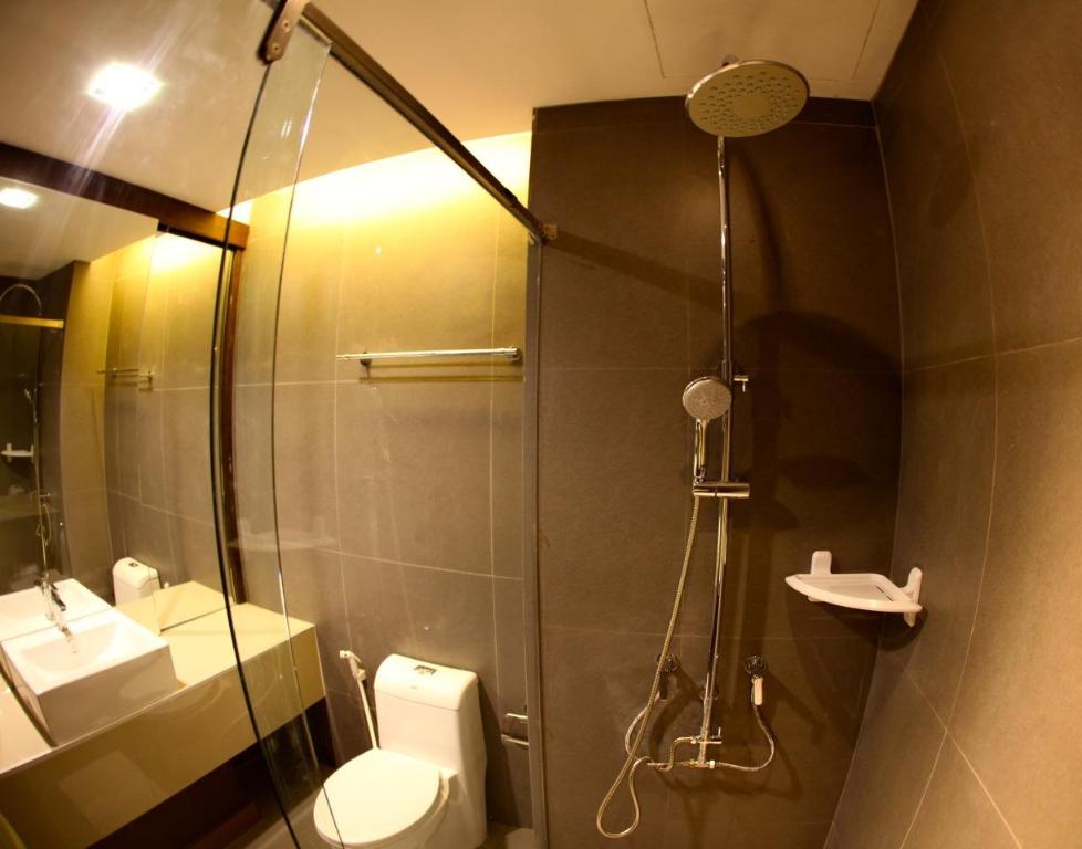 The Bangkok Major Suite 48/50