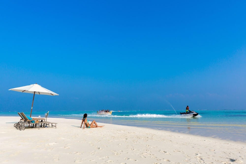 Cocoon Maldives 201/204