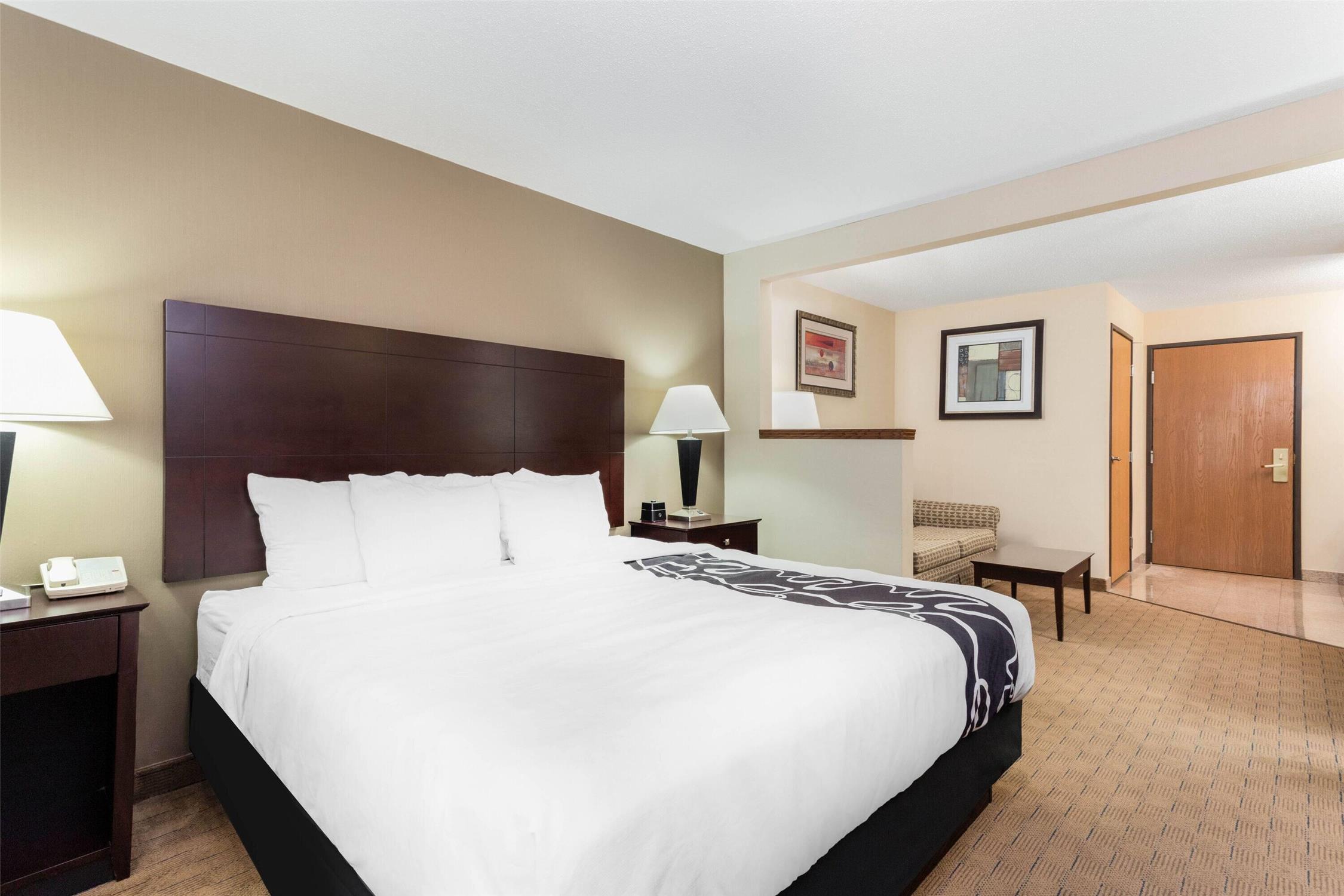 AmericInn by Wyndham Frankfort IN 16/38