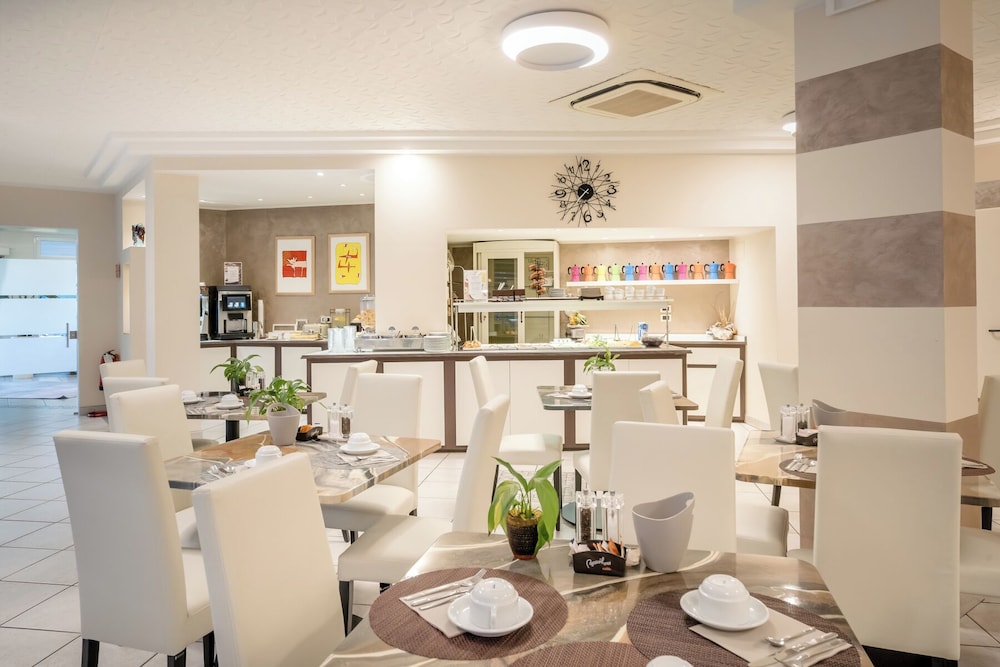 Allorologio Hotel 36/46