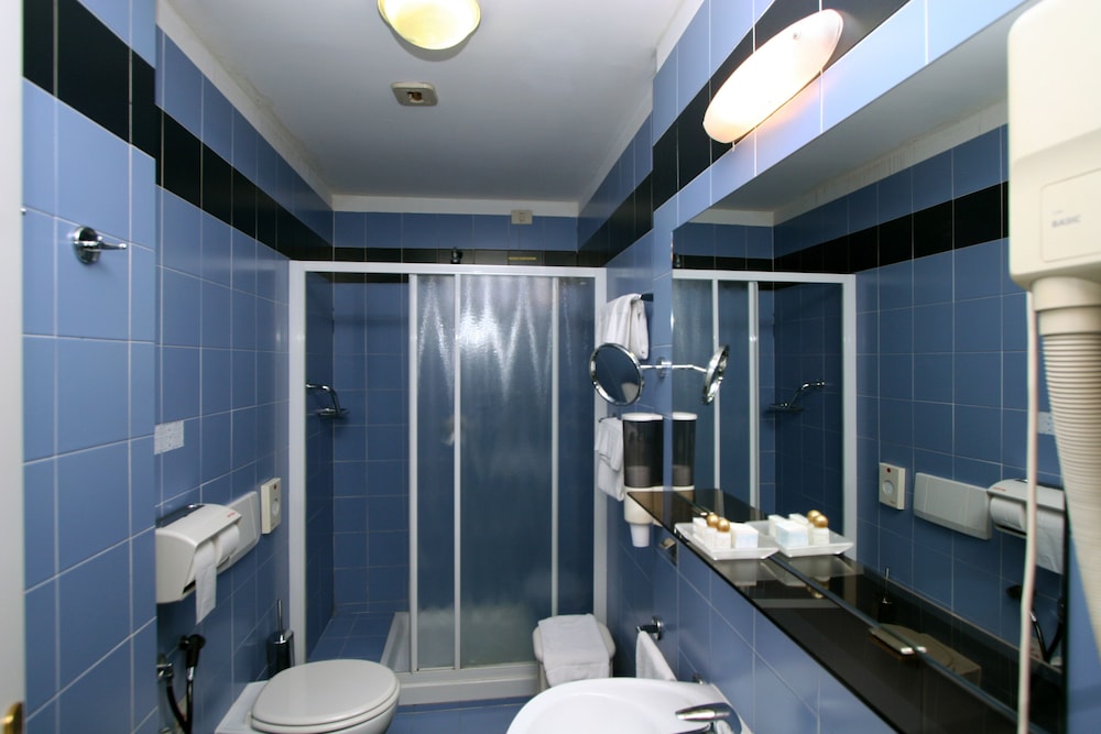 Hotel Italia 16/61