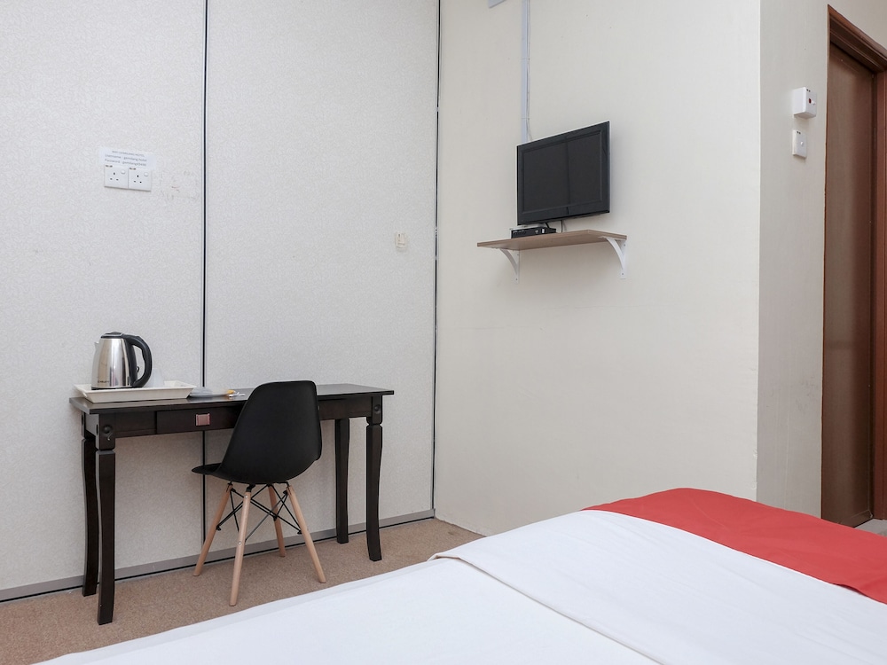 OYO 90180 Gemilang Hotel Kerteh 20/29
