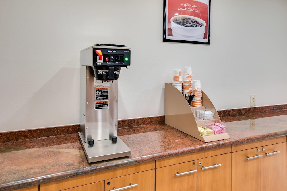拉雷多 I-83 南方红屋顶酒店(Quality Inn Laredo - Nuevo Laredo) 图片2