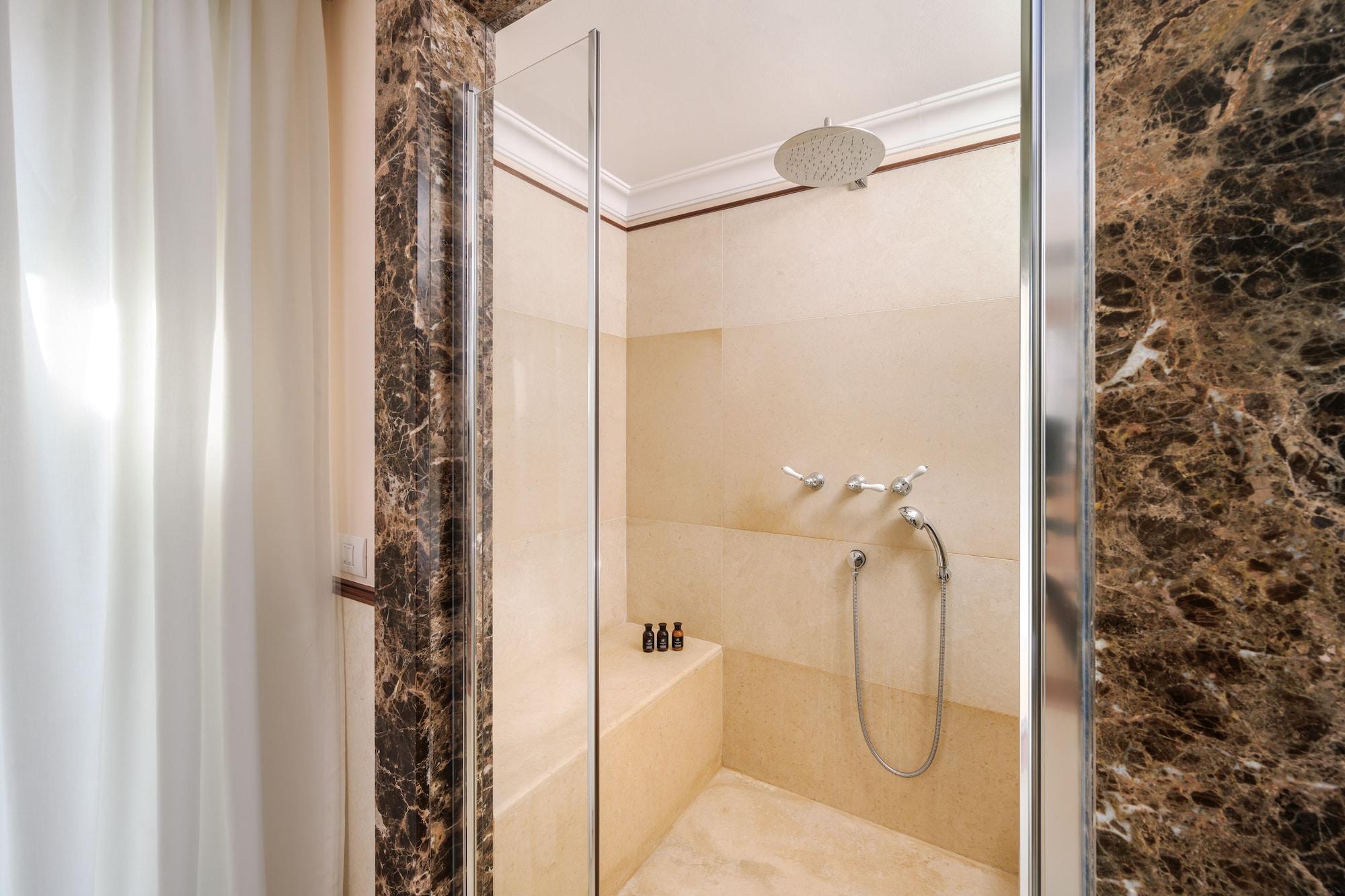 2 Bedrooms, Panoramic, Suite, Sea View, Terrace, Grand Hotel Bristol Resort and Spa 3/4