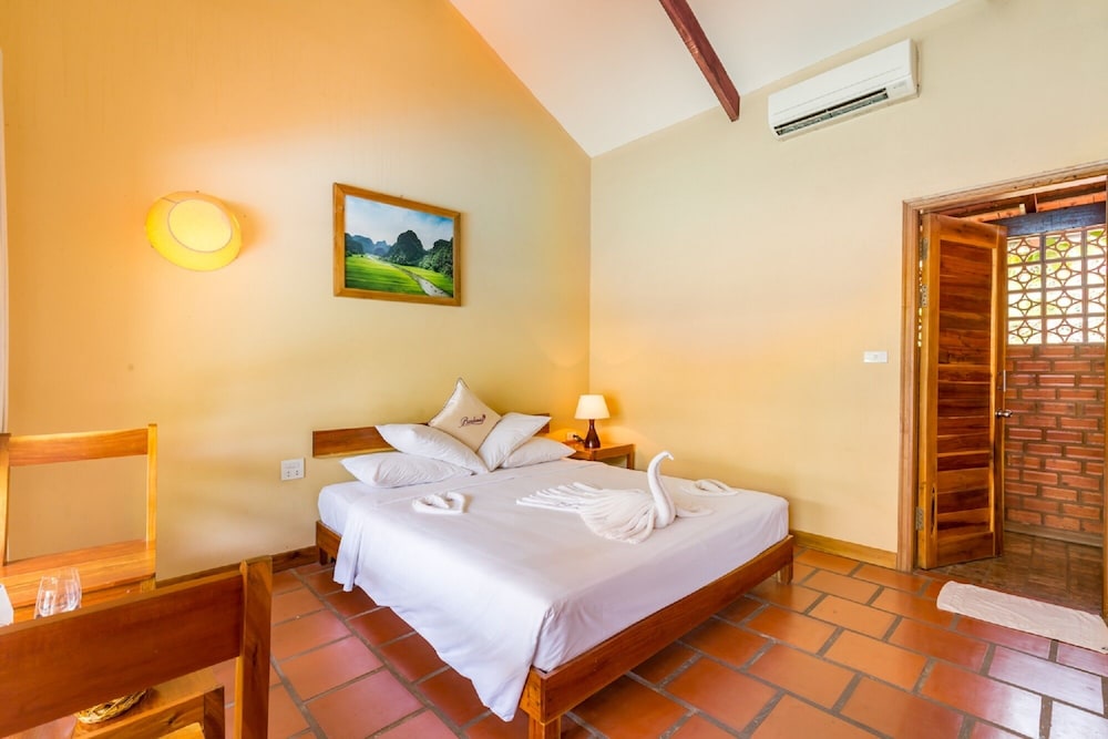 Signature, Bungalow, King Bed, Garden View, Garden Area، Bauhinia Resort 2/8