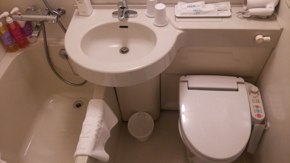 Sotetsu Fresa Inn Shimbashi-Hibiyaguchi 48/50