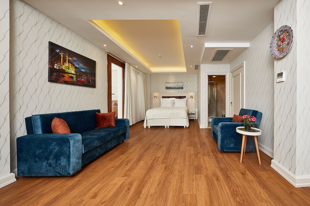 Albinas Hotel 48/65