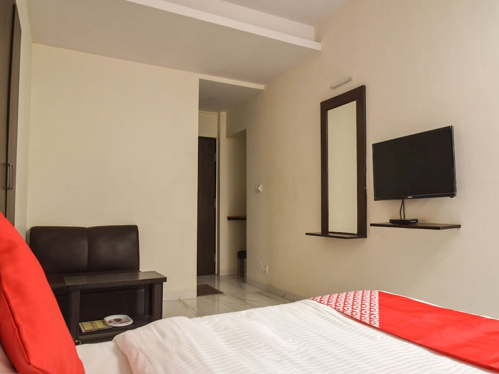 Oyo 12854 Hotel Sahara Inn 8/20