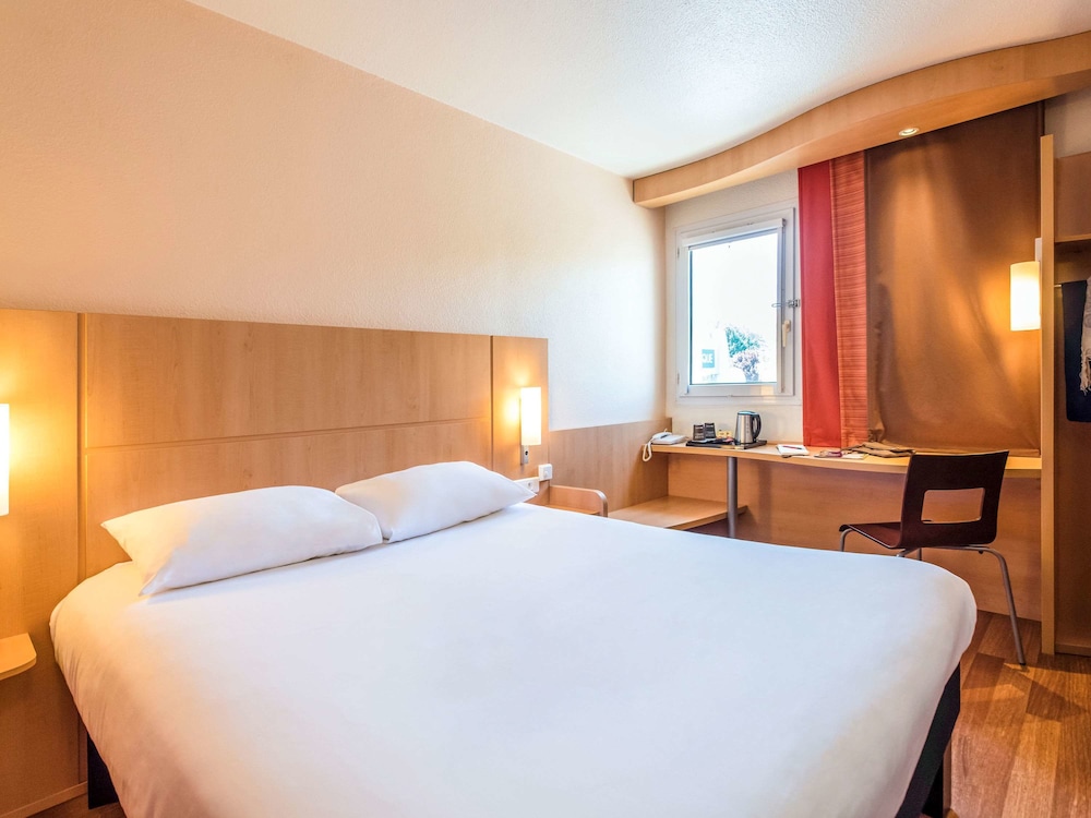 Ibis Chateau Thierry 11/68