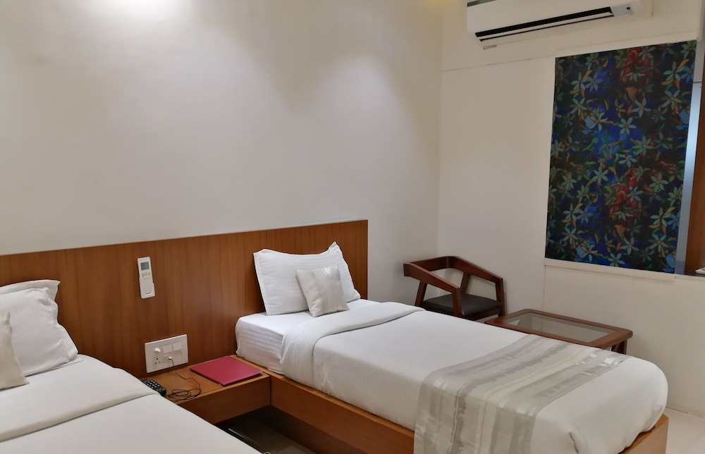 Hotel Vintage 15/50