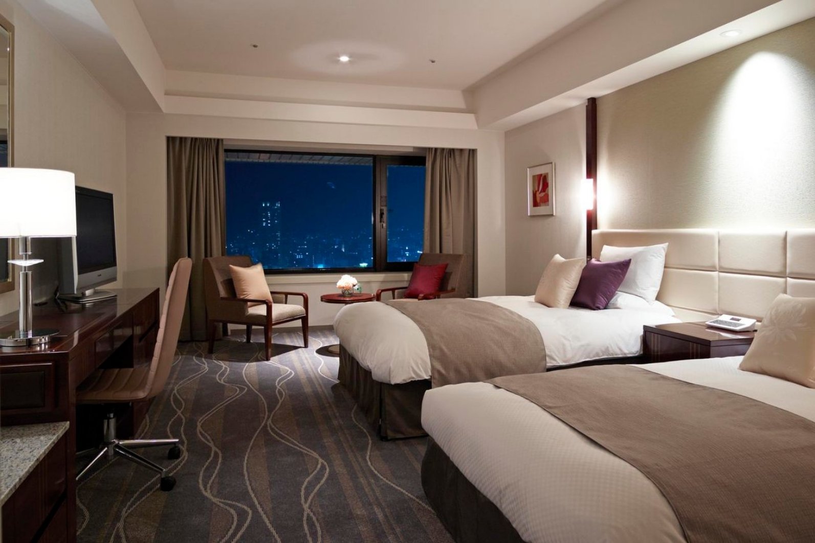 Deluxe, Twin Beds, Authentic Floor