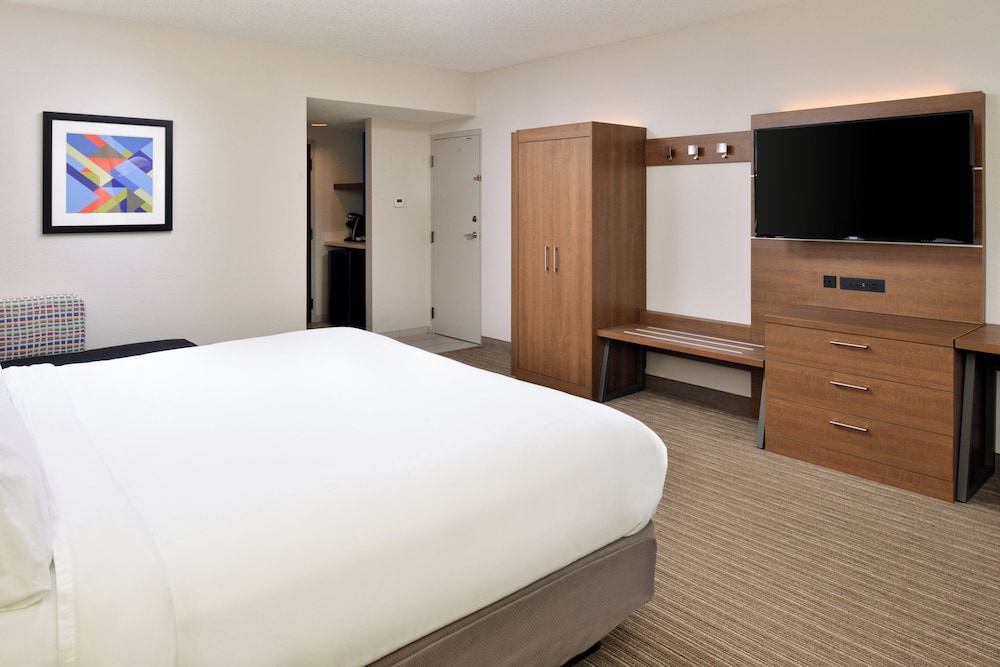Holiday Inn Express Blowing Rock South 13/50