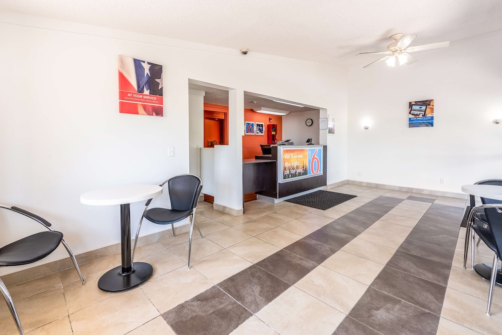 Motel6 Mansfield, OH 27/37