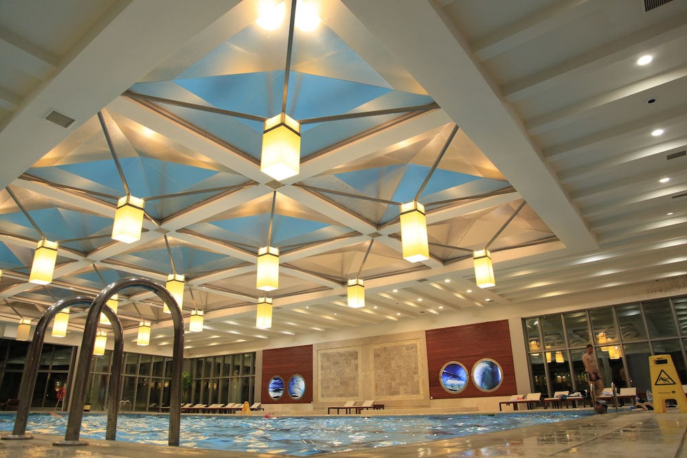Kolin Hotel Spa & Convention Center 53/63