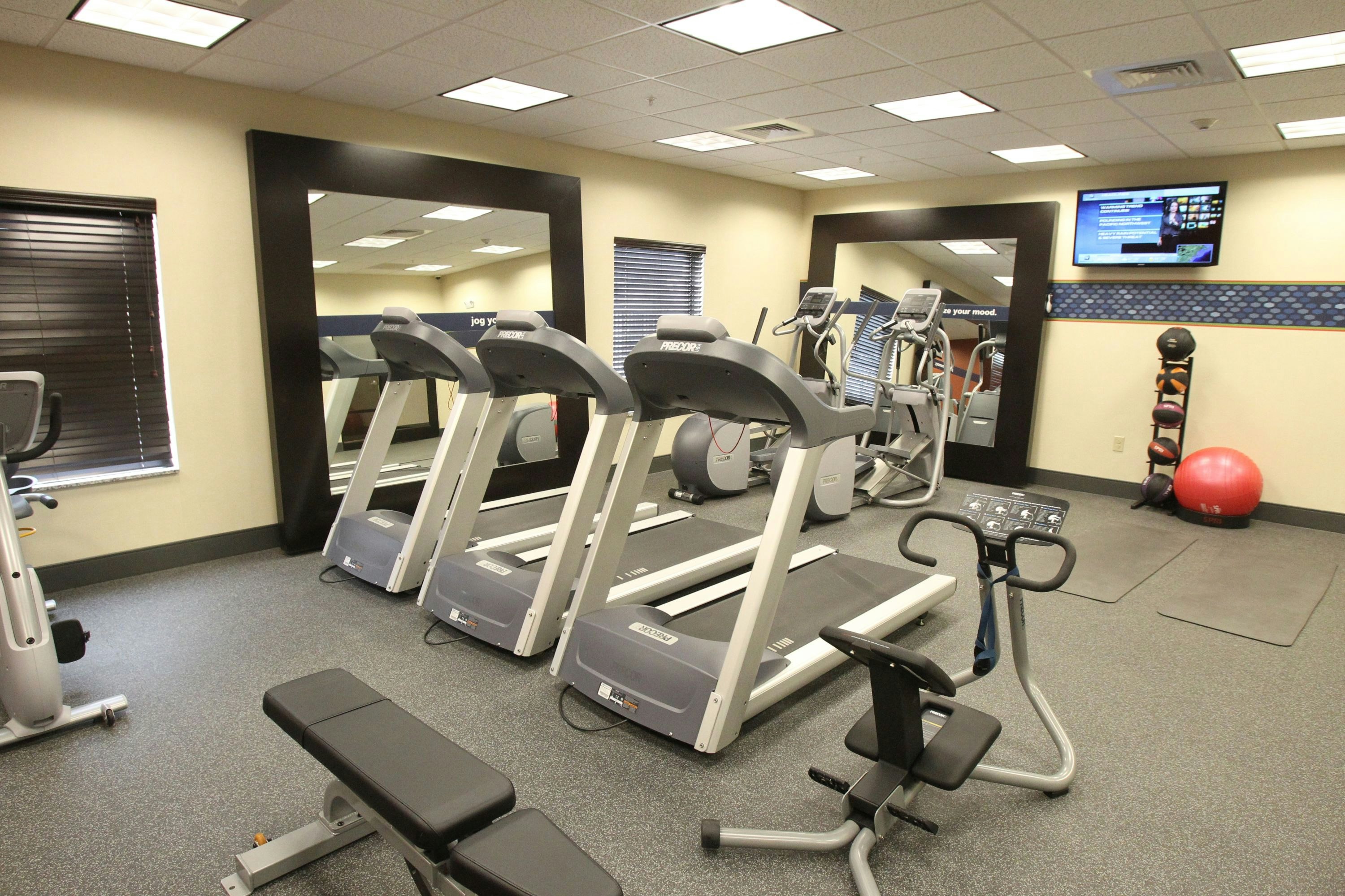 Hampton Inn Suites Seneca Clemson Area Sc 36/74