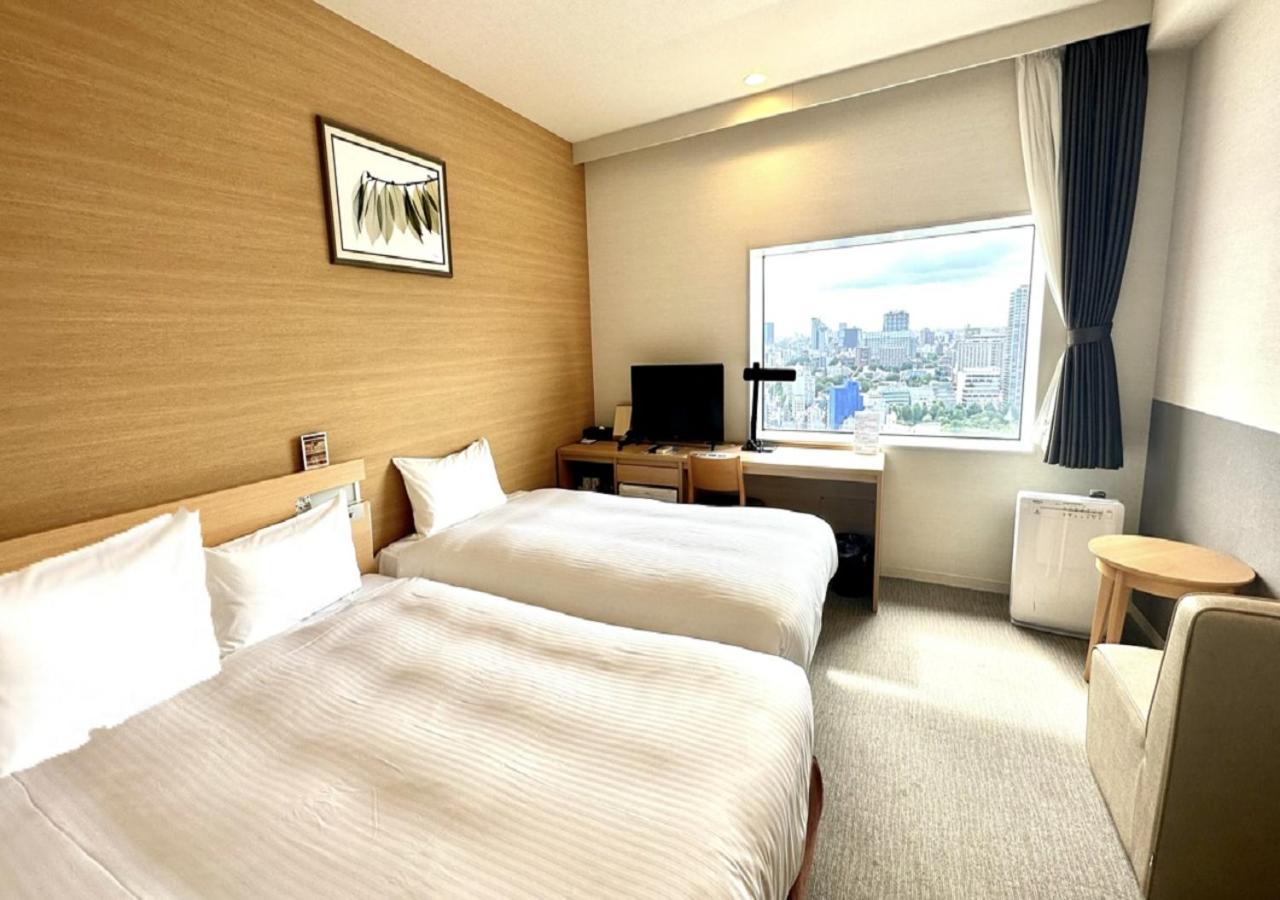 Economy, Twin Beds, Smoking