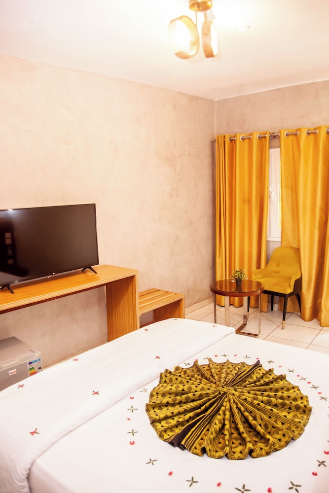 Lobby at Minotel Les Flamboyants, MBOUR