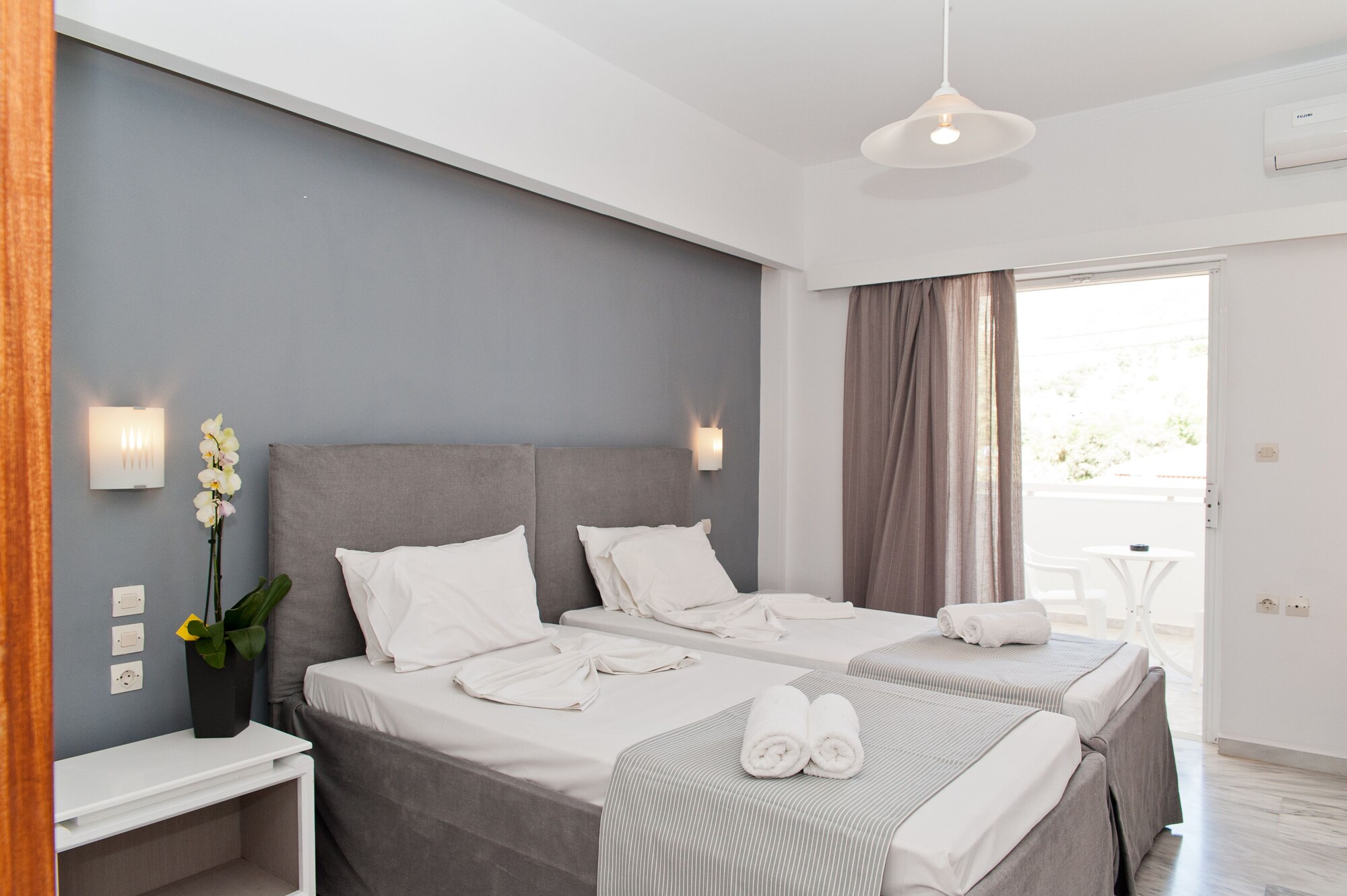 Family, 1 Queen and 1 Single Bed, Ground Floor