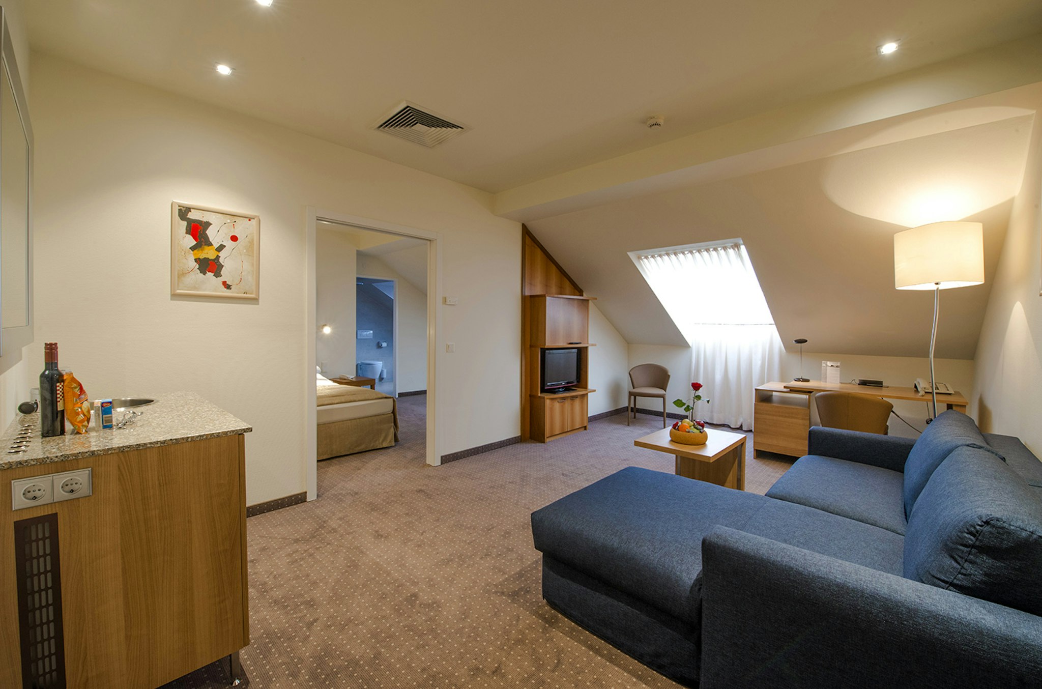 Hilight Suites Hotel 25/49