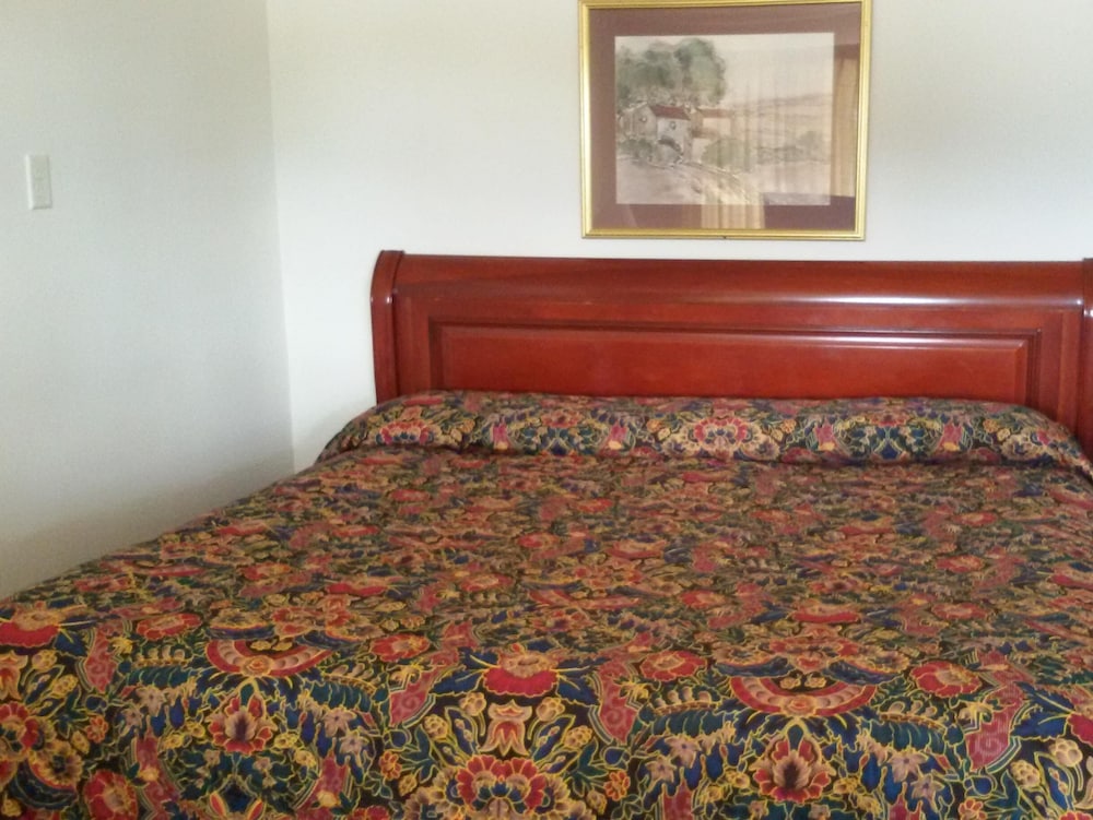 Knights Inn Stevens Point 17/45