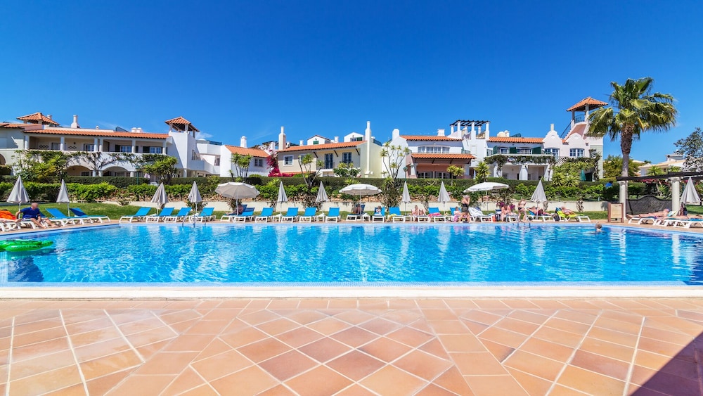 APARTAMENTOS THE OLD VILLAGE BY VILLAGE 4U 46/75