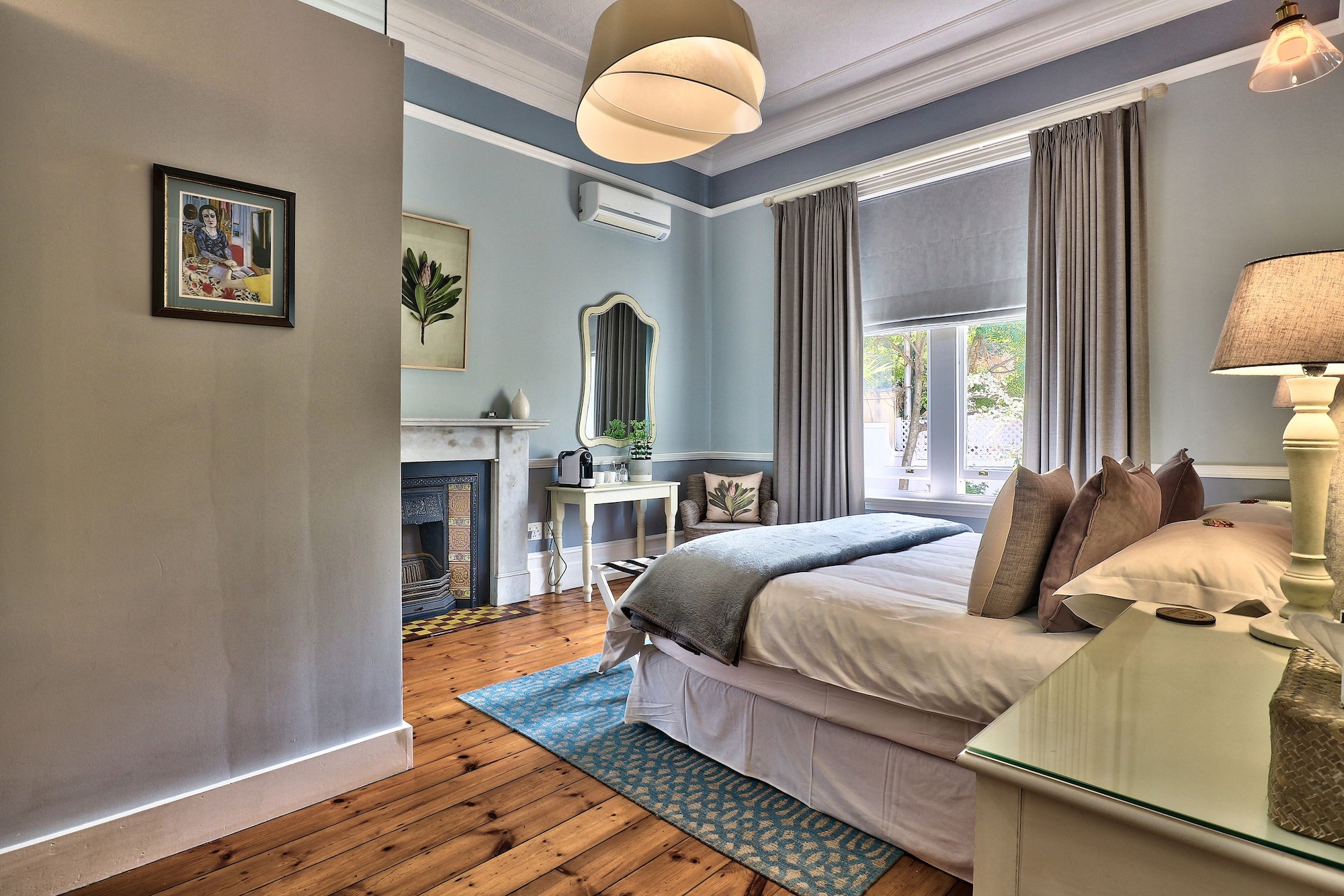 Deluxe, Twin Beds, Parker Cottage 2/7