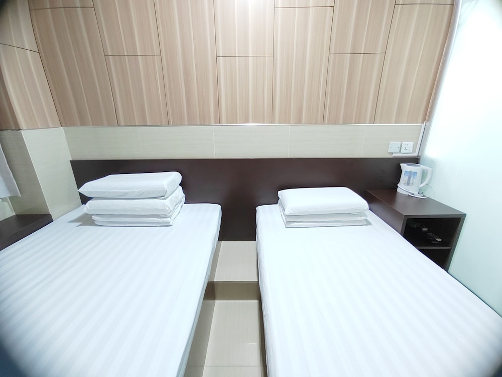 Kam Fu Guest House 15/31