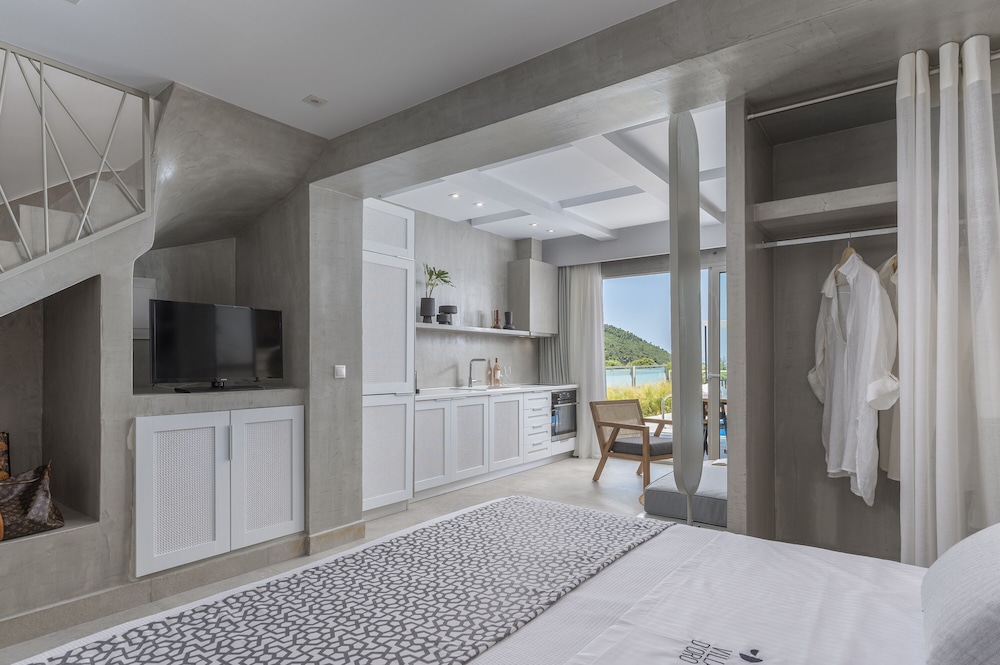 Villa D oro Luxury Villas & Suites 11/80