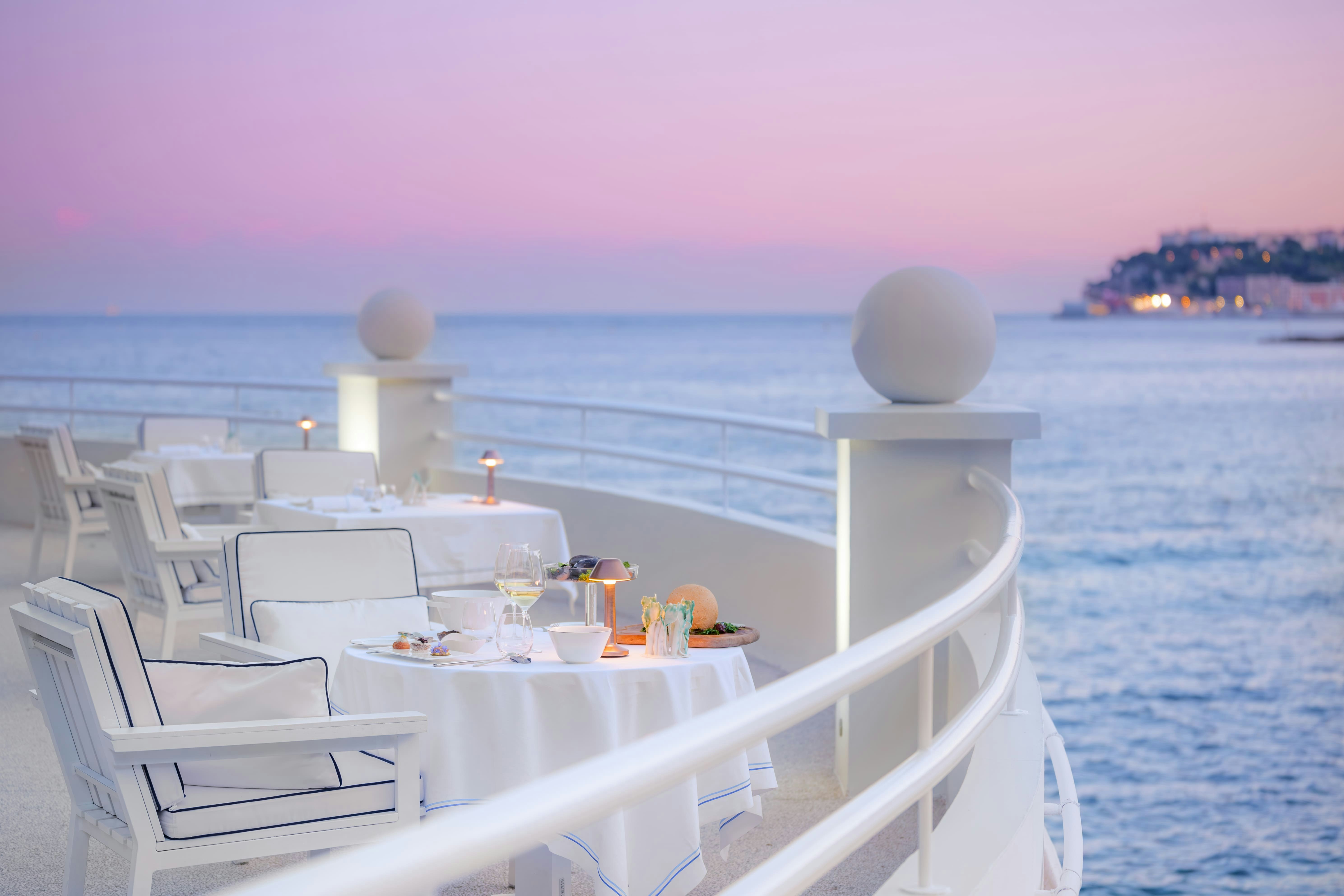Monte-Carlo Beach Hotel 39/47