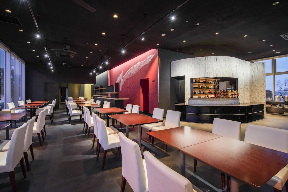 J HOTEL Rinku 40/50