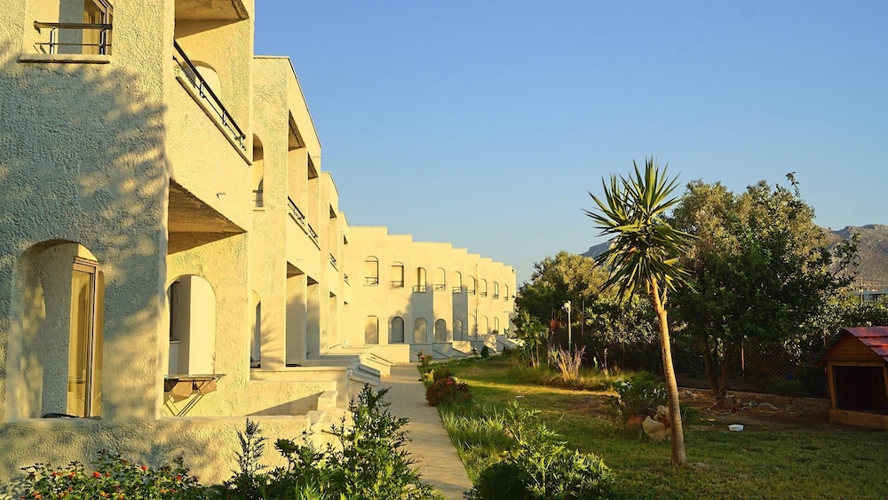 Saint George Resort 48/60