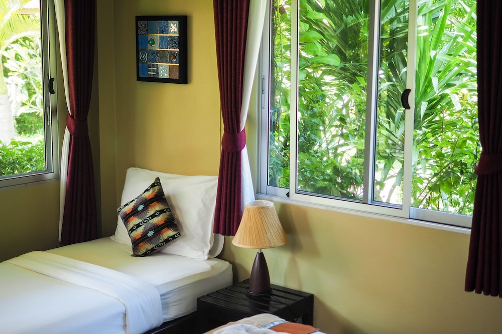 Lanta Castaway Beach Resort 19/50