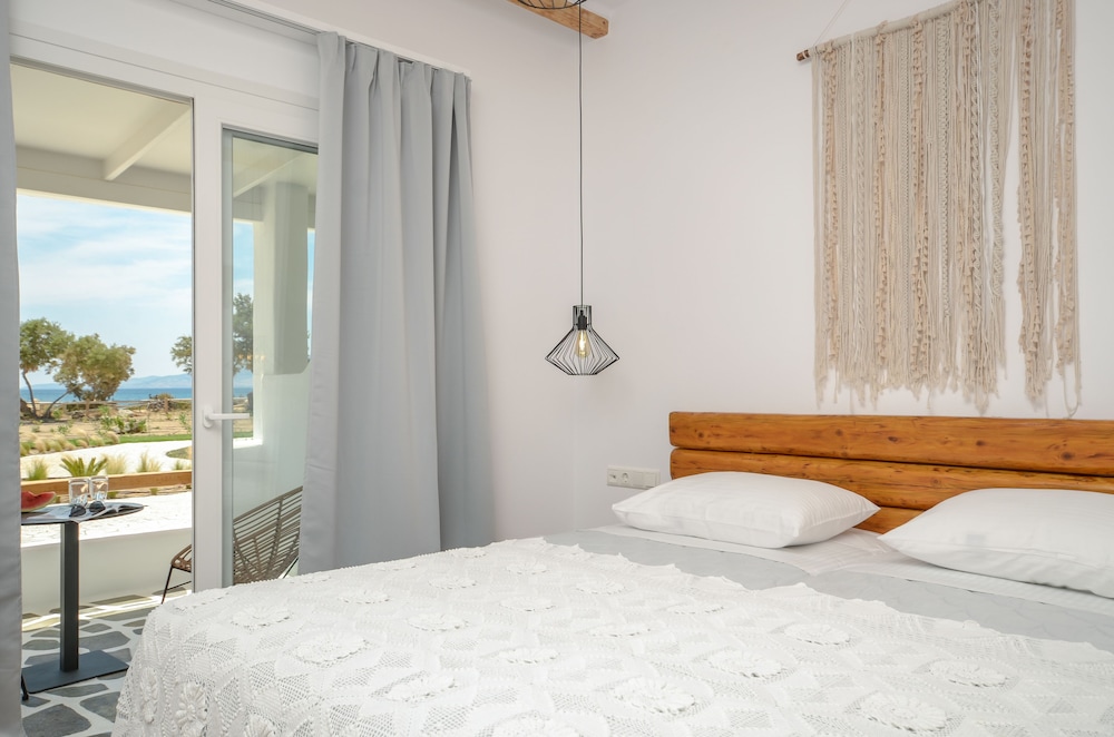 Glaronissi Beach 29/65